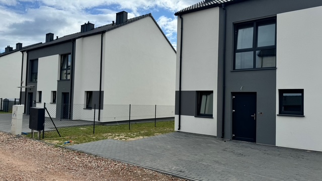 DOMY PRZY ZBOŻOWEJ WIRY